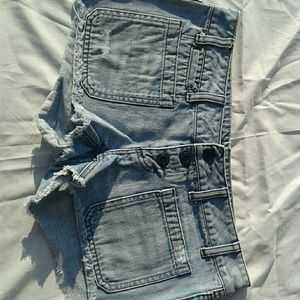 American Eagle Shorts Distressed Size 6